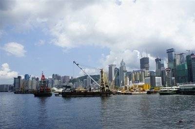 2038年香港最全免费资料指南，精准信息，尽在掌握2022年香港最准免费资料大全正手写