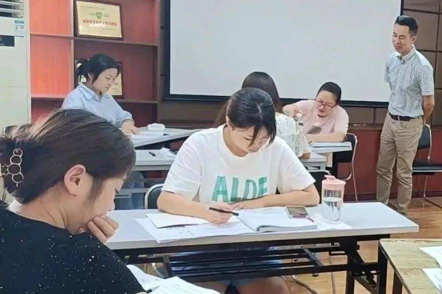 绵阳考公务员，选择合适的培训机构，助力成功上岸绵阳考公务员培训机构哪家好