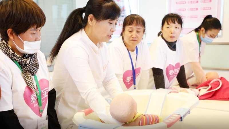 月嫂职业新篇章，探索政府免费培训中心的温暖之路一个新手怎么做月嫂